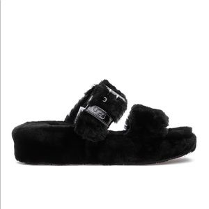 NEW UGG Fuzz Yeah Slippers